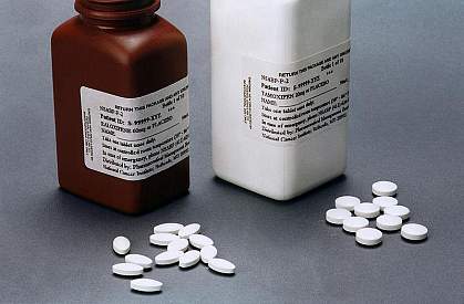 A photo of tamoxifen and raloxifene A photo of tamoxifen and raloxifene