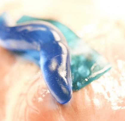 Bioinspired adhesives Bioinspired adhesives