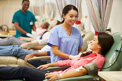 People donating blood People donating blood