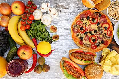 Groups of fast foods and healthy foods Groups of fast foods and healthy foods